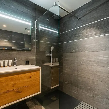 Ozigo Penthouse - By Emerald Appartement *